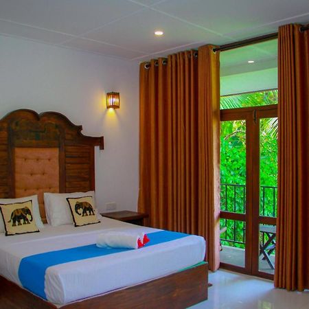 Manike Lodge ハバラナ エクステリア 写真